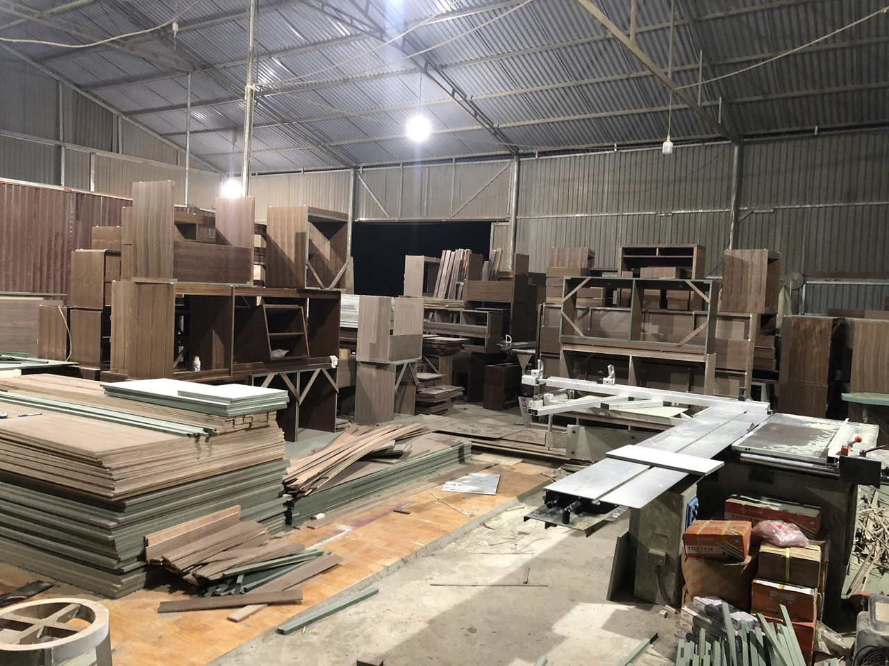 Xưởng nội thất Trường Long